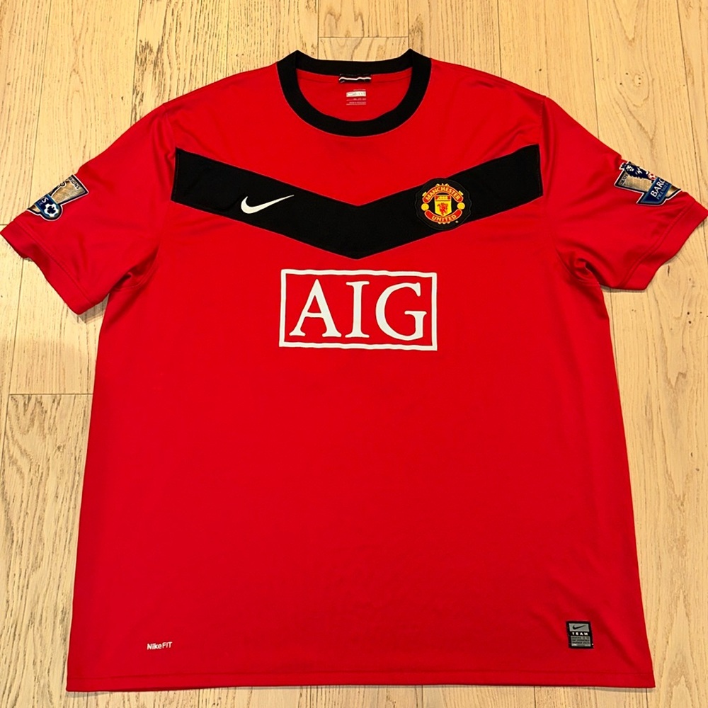 Manchester United # 10 - Wayne Rooney Jersey
Size- 3XL
Player: Wayne Rooney #10